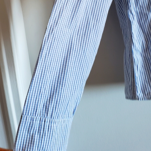 Razzle Dazzle Blue White Pinstripe Floral Button Down Button Cuffs Woman Large - Picture 5 of 8
